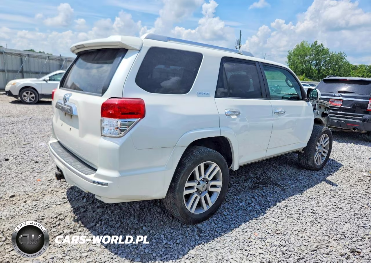2010 Toyota 4Runner Limited VIN:JTEZU5JR2A5004105 - 3