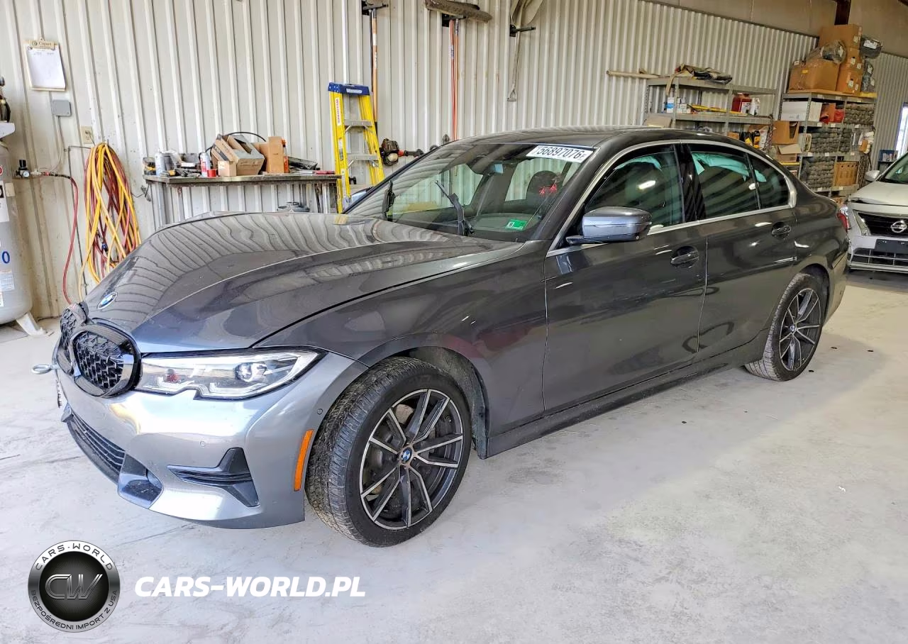 2020 BMW 330Xi – zdjęcie 1 z 12
