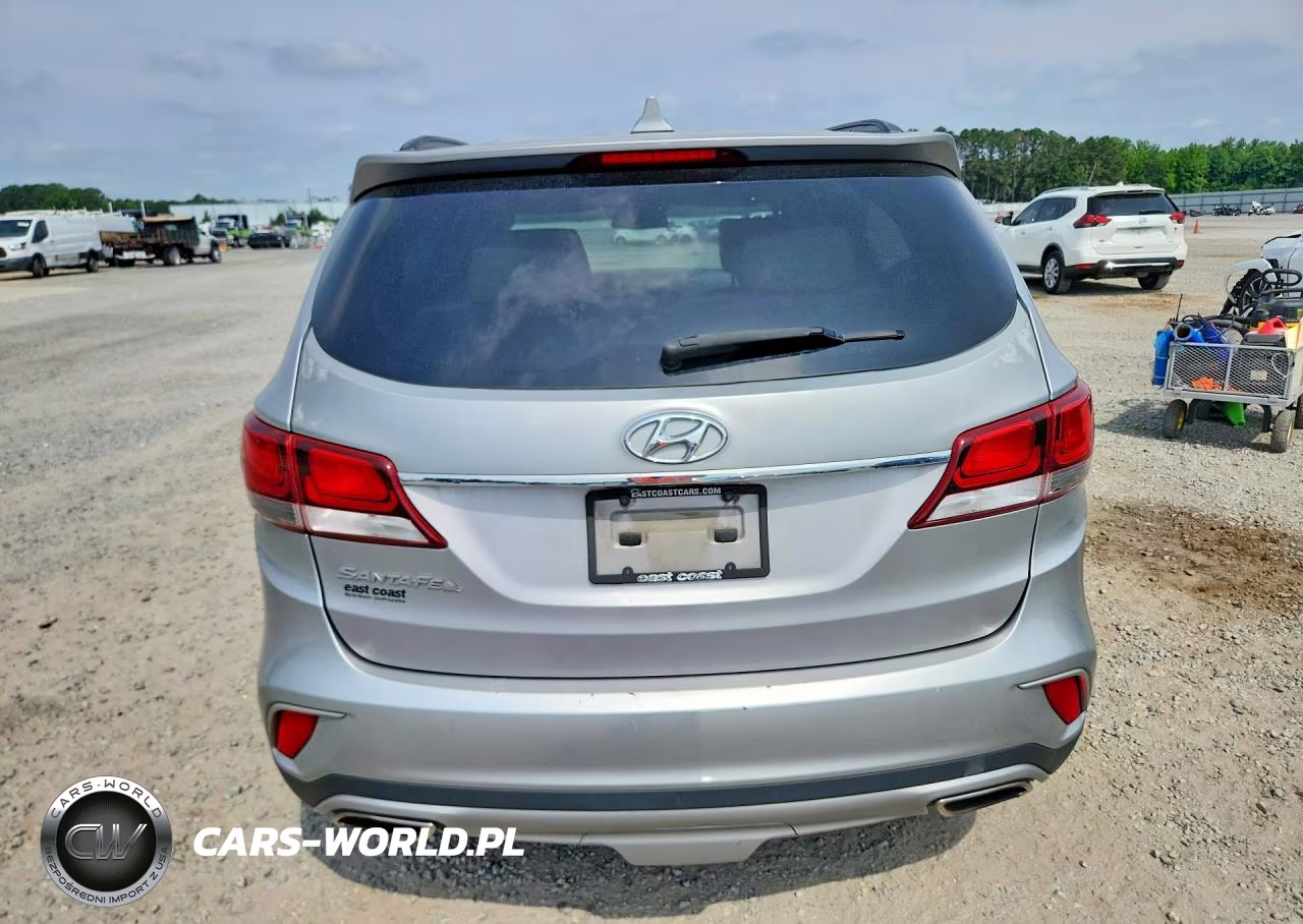 2018 Hyundai Santa Fe Se VIN:KM8SN4HF0JU266277 - 6