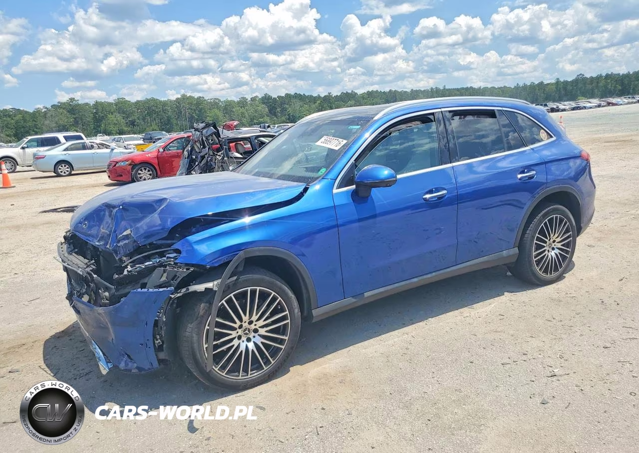 2024 Mercedes-Benz 328 I Auto – zdjęcie 1 z 14