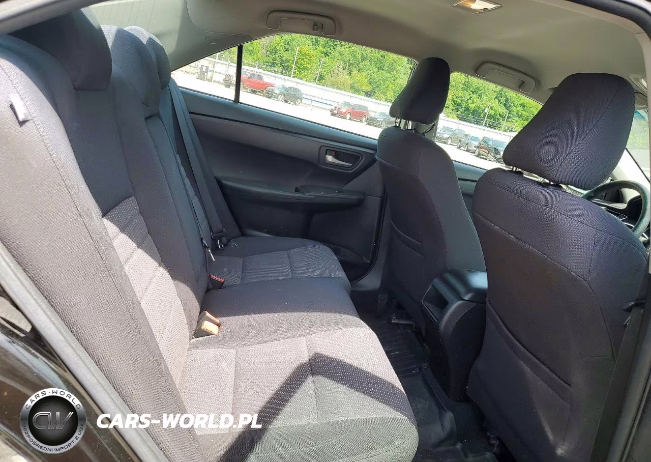 2016 Toyota Camry Le VIN:4T4BF1FK3GR565465 - 10