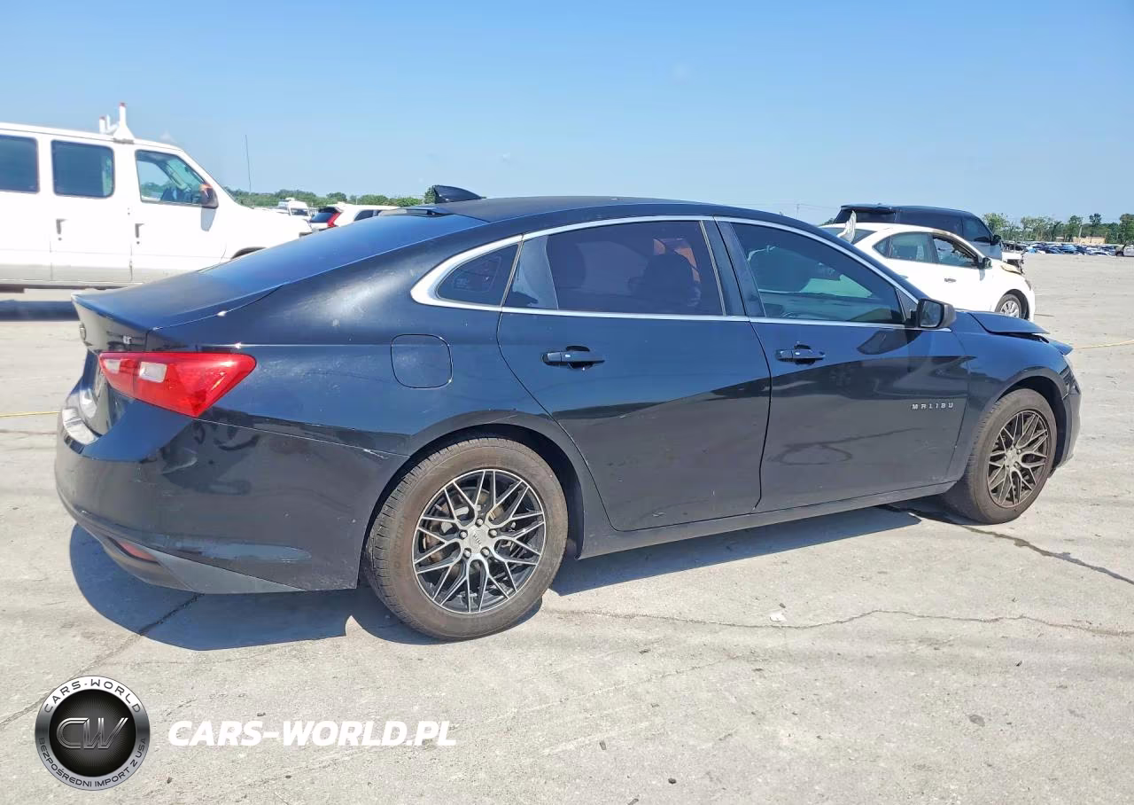 2017 Chevrolet Malibu Lt VIN:1G1ZE5ST2HF150111 - 3