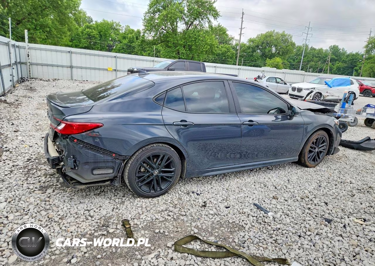 2025 Toyota Camry Se VIN:4T1DAACK9SU030185 - 3