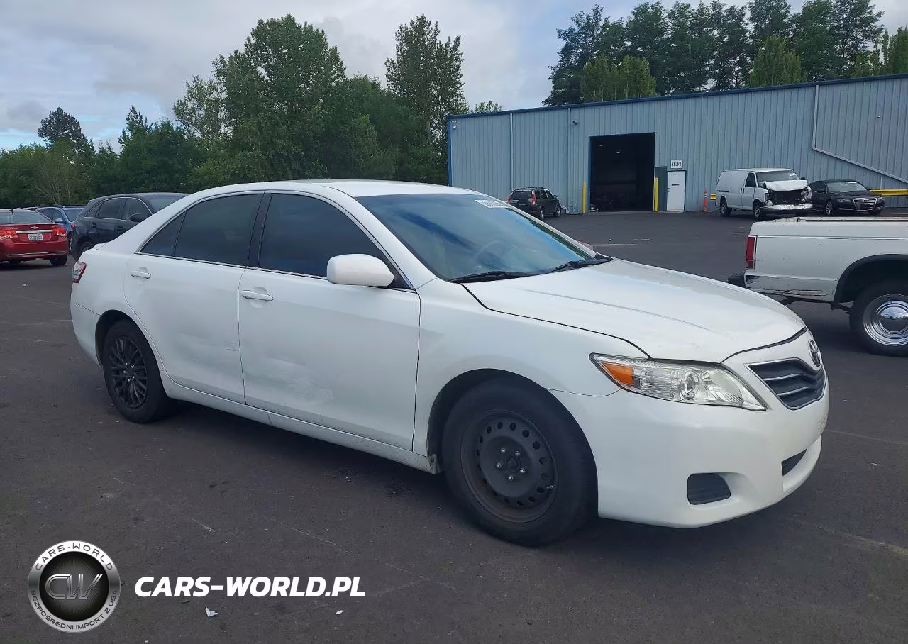 2011 Toyota Camry Le VIN:4T1BF3EK1BU648246 - 4
