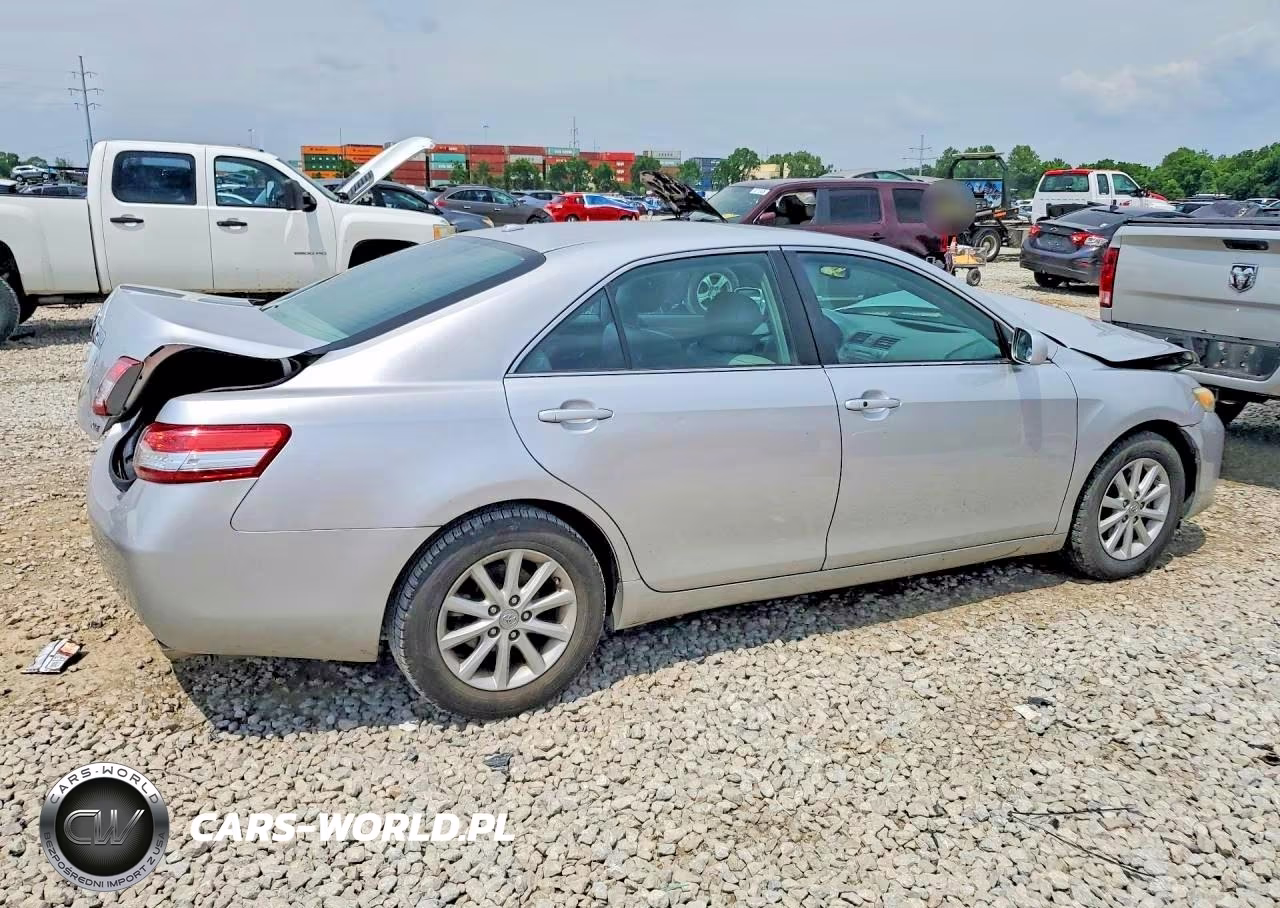 2010 Toyota Camry Xle VIN:4T4BF3EK0AR083878 - 3