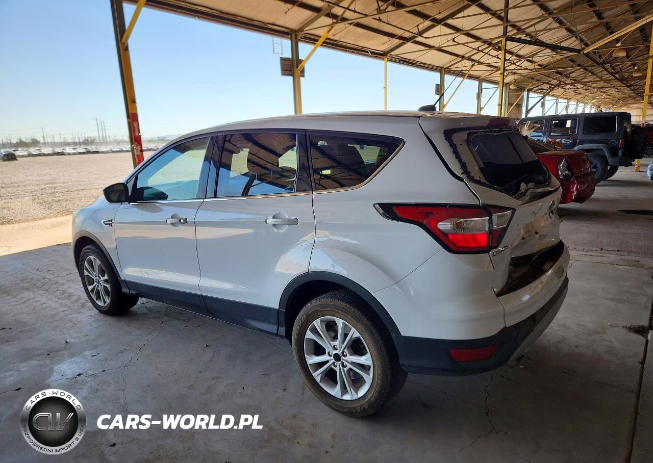 2017 Ford Escape Se VIN:1FMCU0GD2HUD67329 - 2