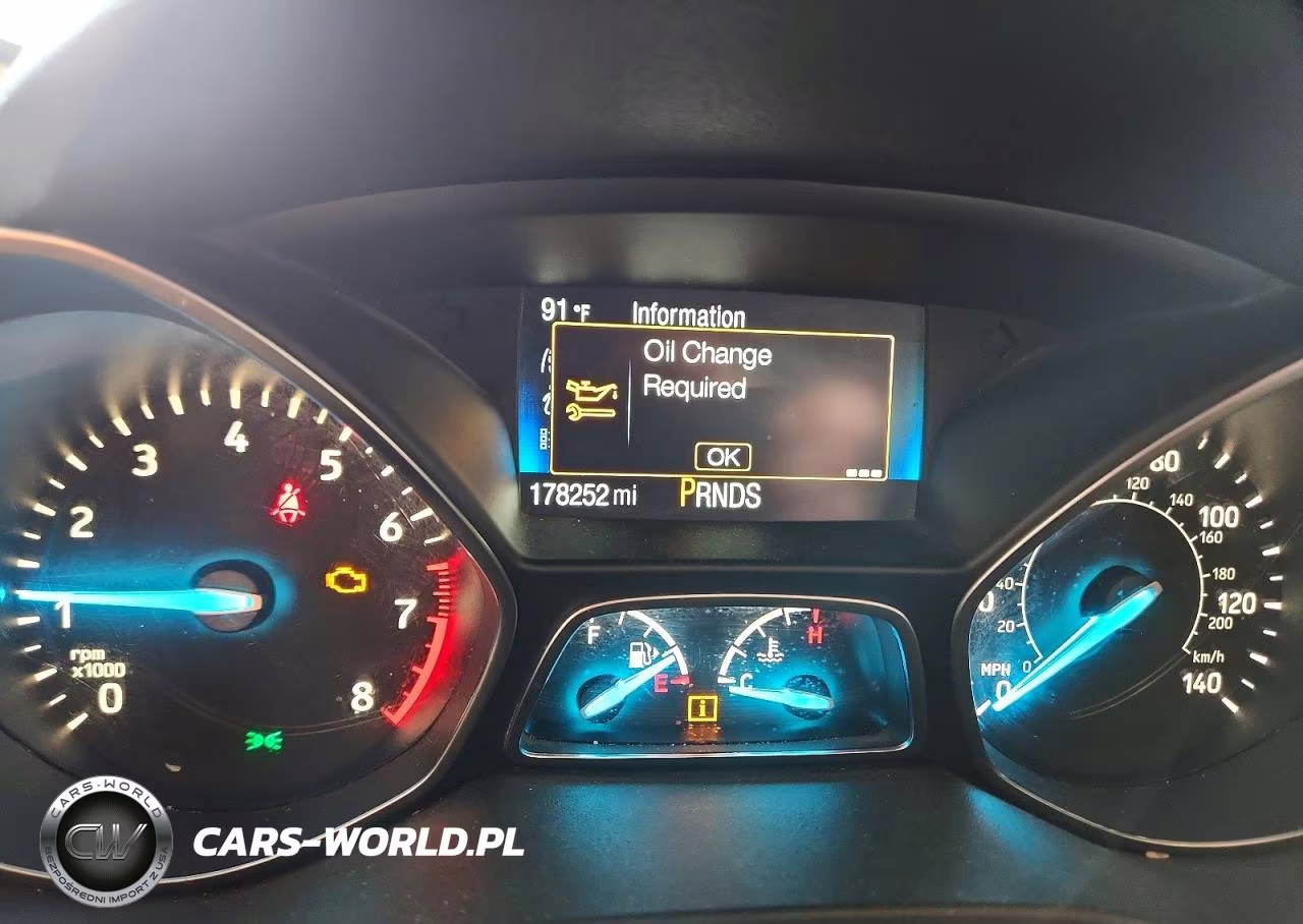 2017 Ford Escape Se VIN:1FMCU0GD2HUD67329 - 9