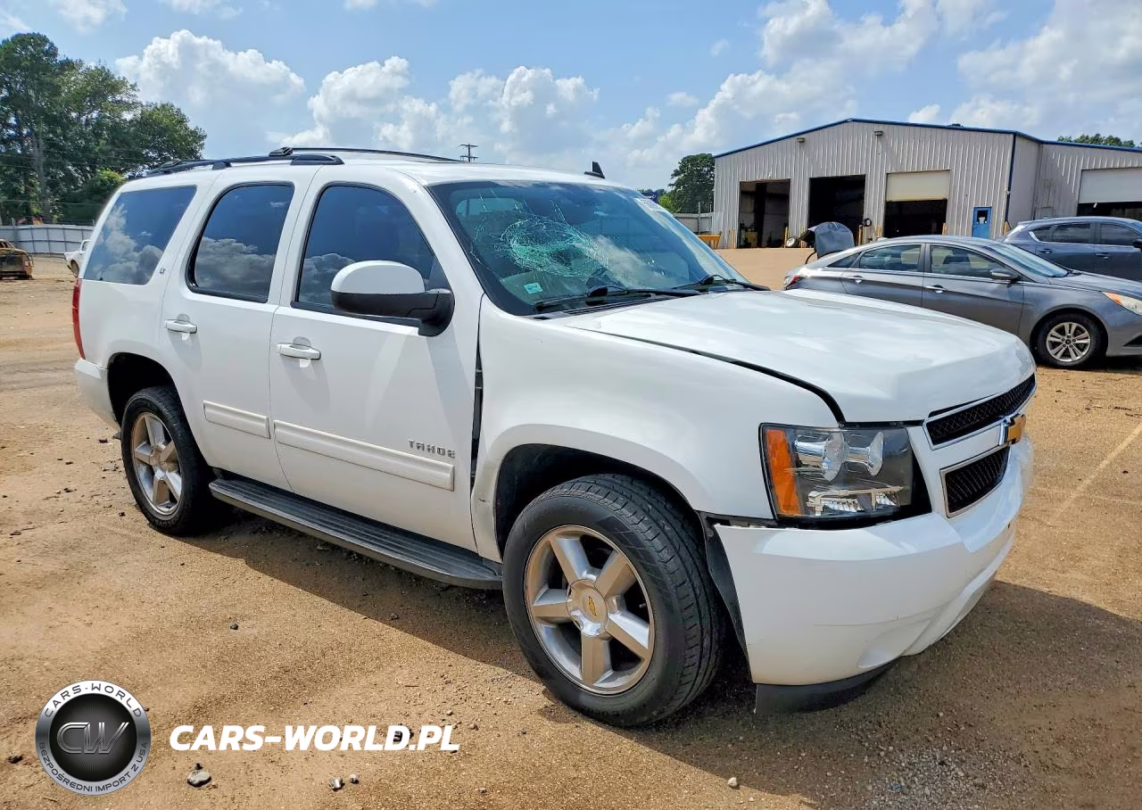 2012 Chevrolet Tahoe C1500 Lt VIN:1GNSCBE09CR117037 - 4