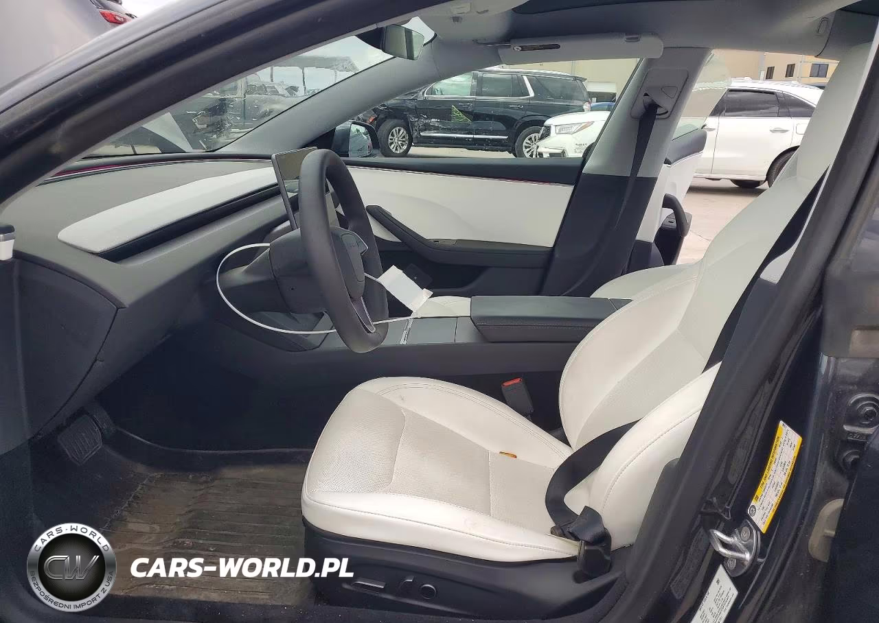 2025 Tesla Model 3 VIN:5YJ3E1EA5SF967911 - 7