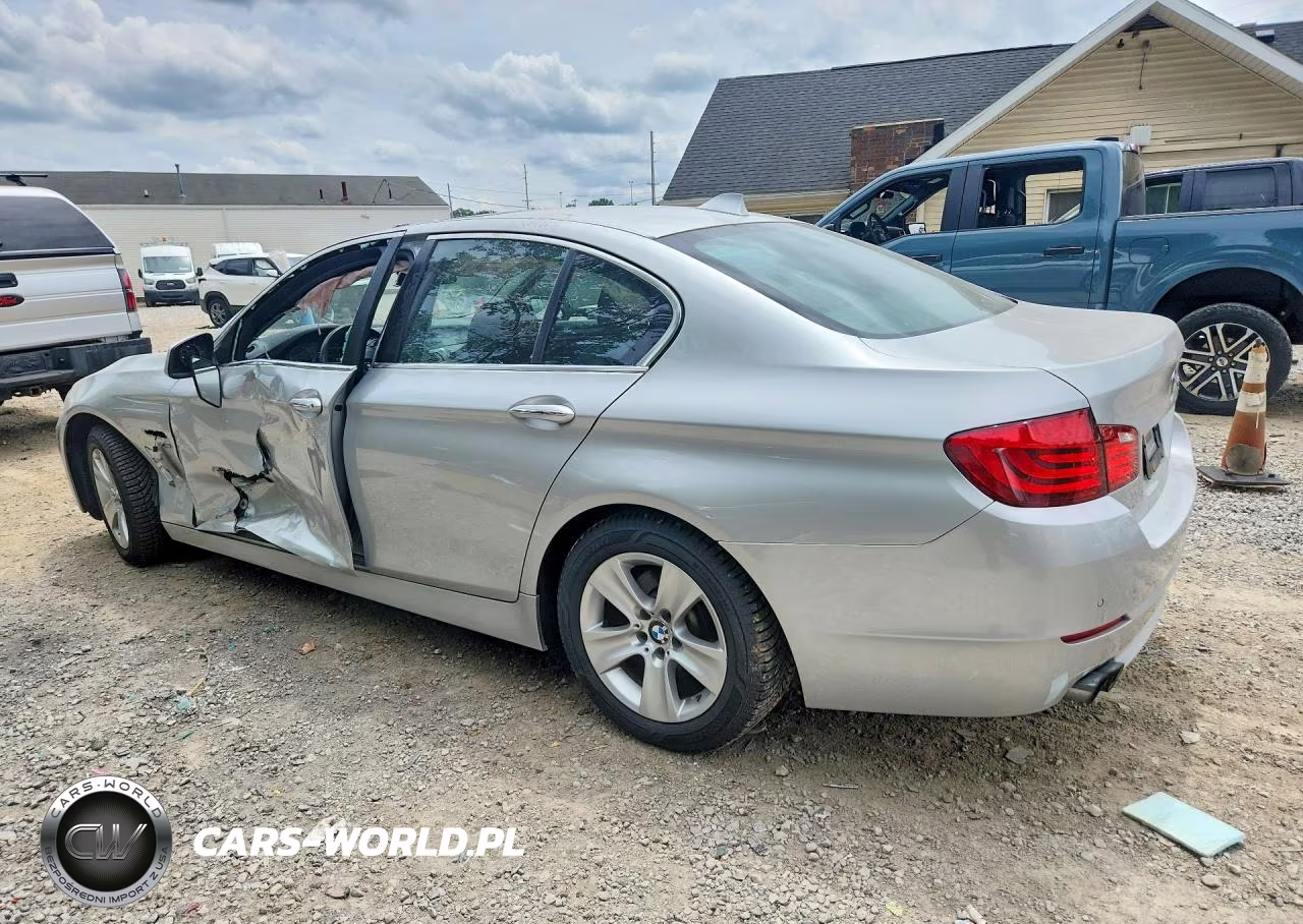 2012 BMW 528 Xi VIN:WBAXH5C57CDW07339 - 2