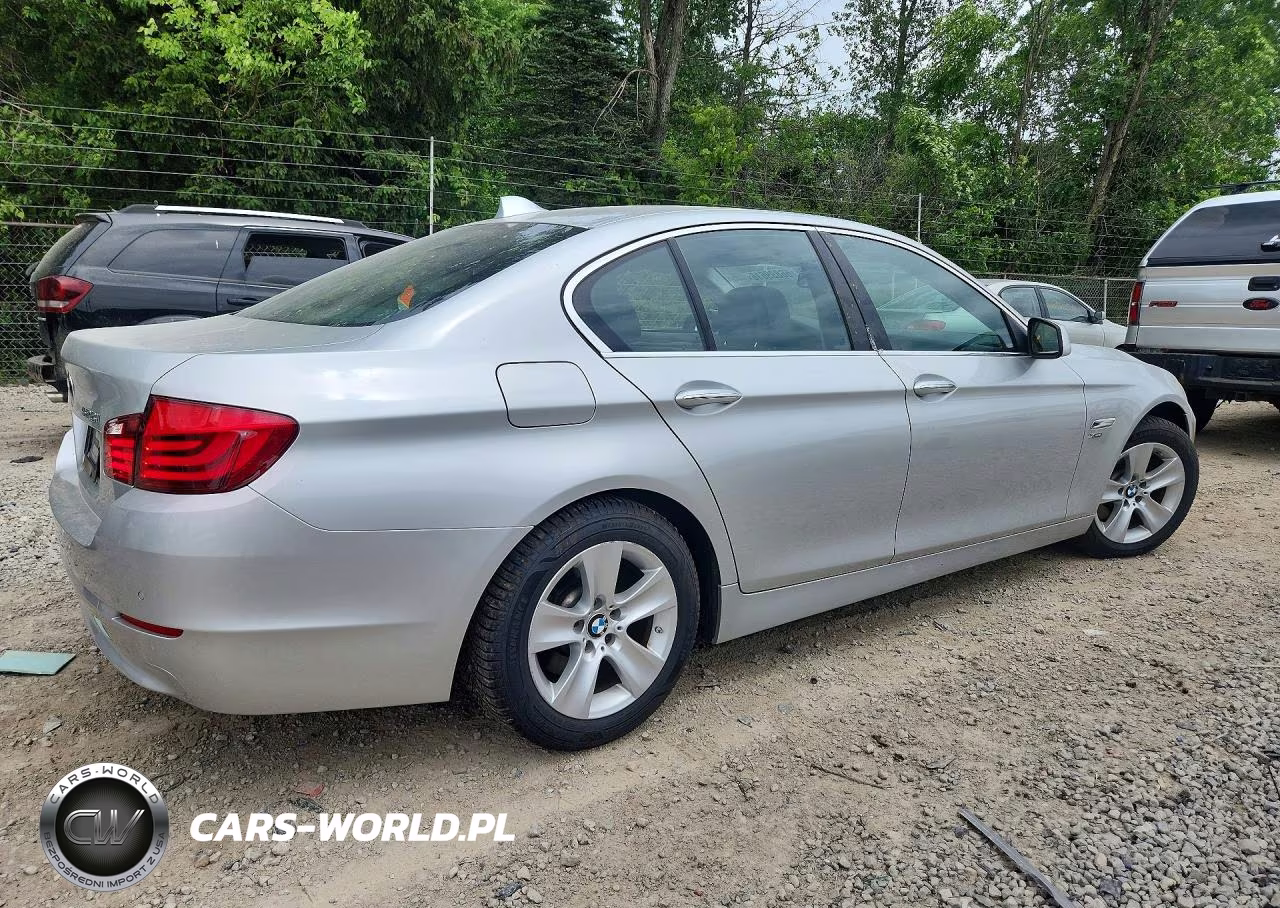 2012 BMW 528 Xi VIN:WBAXH5C57CDW07339 - 3