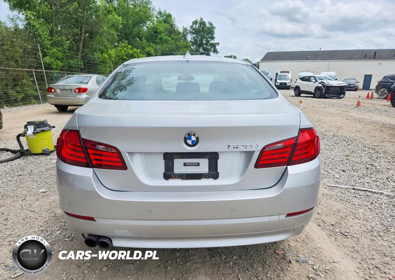 2012 BMW 528 Xi VIN:WBAXH5C57CDW07339 - 6