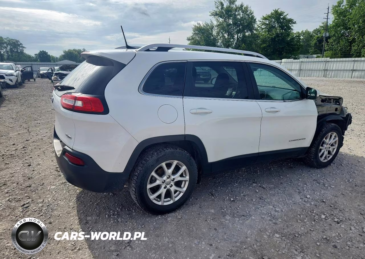 2016 Jeep Cherokee Latitude VIN:1C4PJLCB6GW201290 - 3