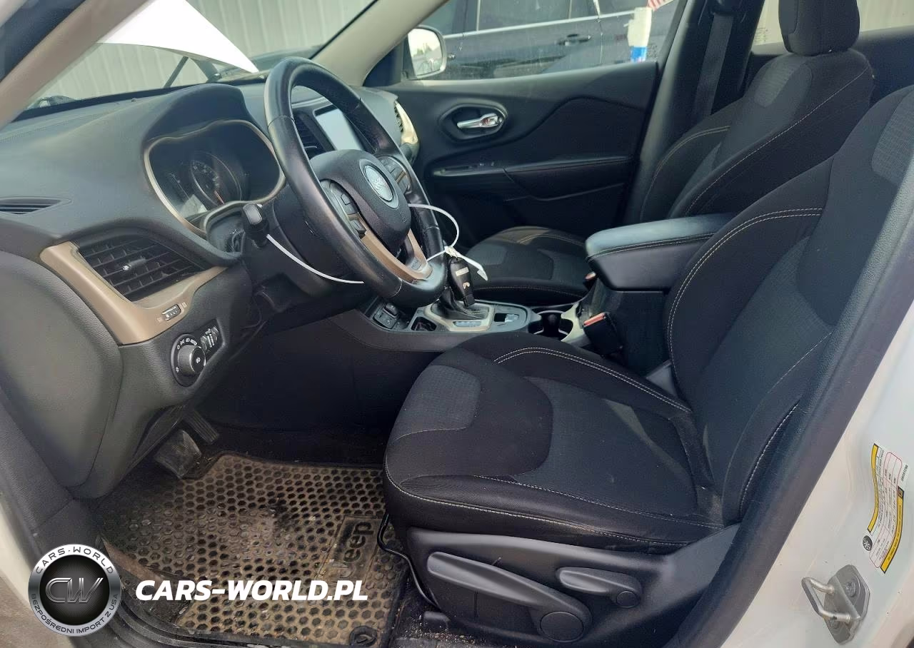 2016 Jeep Cherokee Latitude VIN:1C4PJLCB6GW201290 - 7