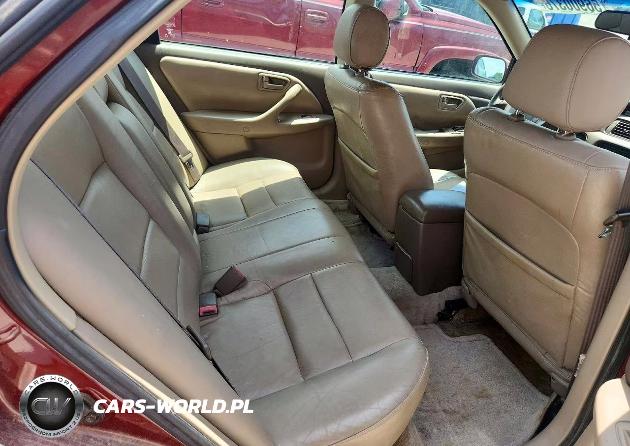 2000 Toyota Camry Le VIN:4T1BG22K2YU617723 - 10