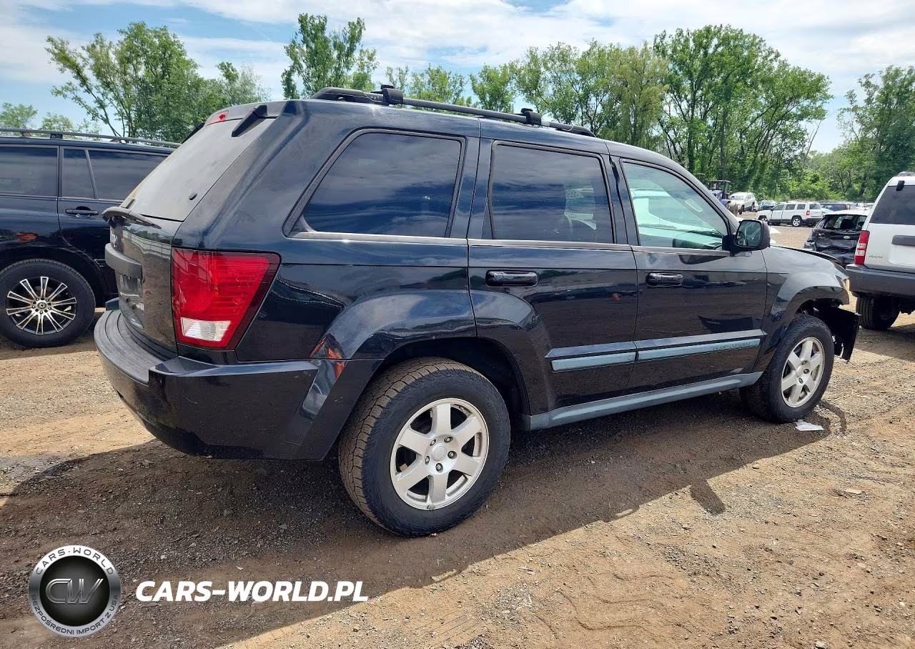 2009 Jeep Grand Cherokee Laredo VIN:1J8GR48K39C530534 - 3