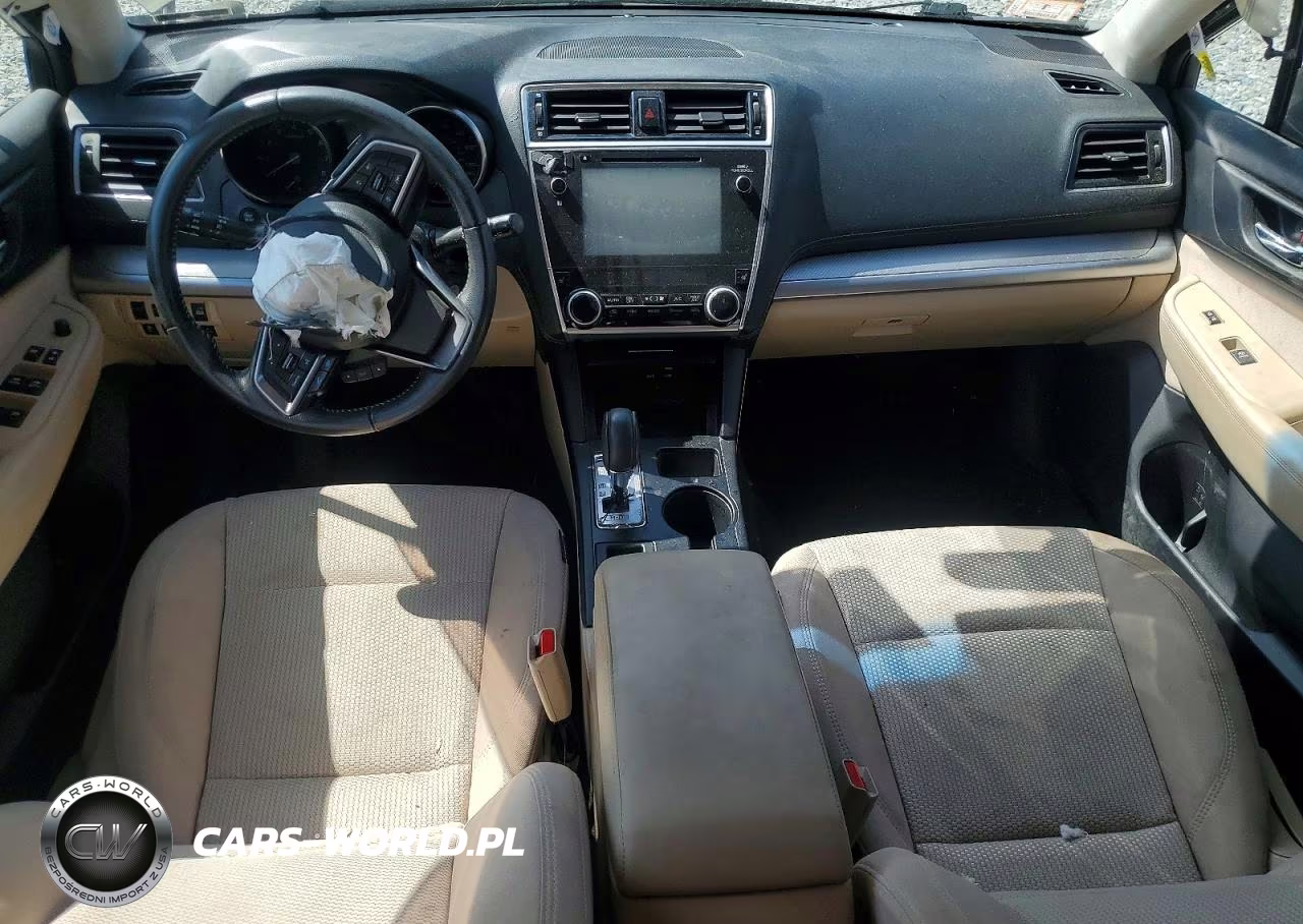 2018 Subaru Outback 2.5I Premium VIN:4S4BSAFC3J3216592 - 8