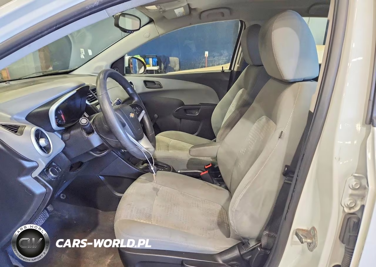 2018 Chevrolet Sonic VIN:1G1JG6SH7J4132925 - 7