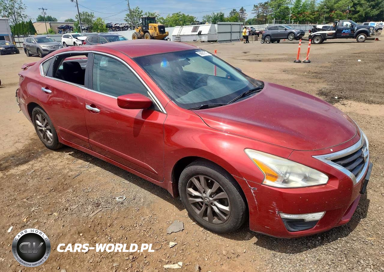 2015 Nissan Altima 2.5 S VIN:1N4AL3AP2FC483397 - 4