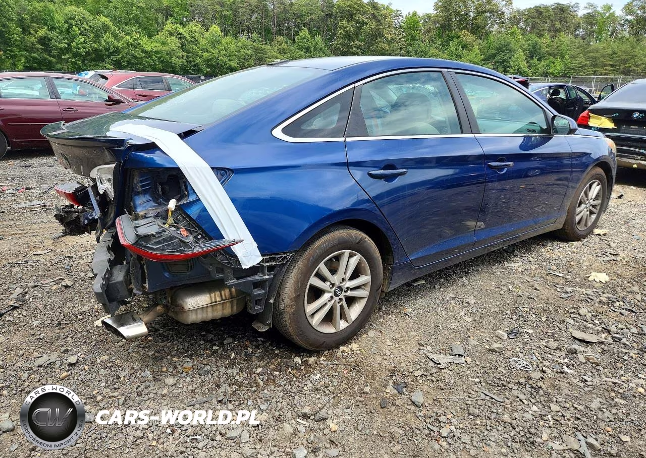 2015 Hyundai Sonata Se VIN:5NPE24AF0FH128194 - 3