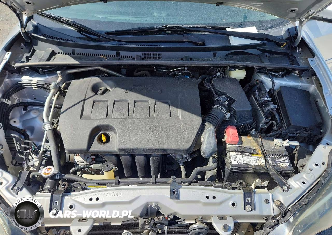 2018 Toyota Corolla Le VIN:2T1BURHE8JC099661 - 11