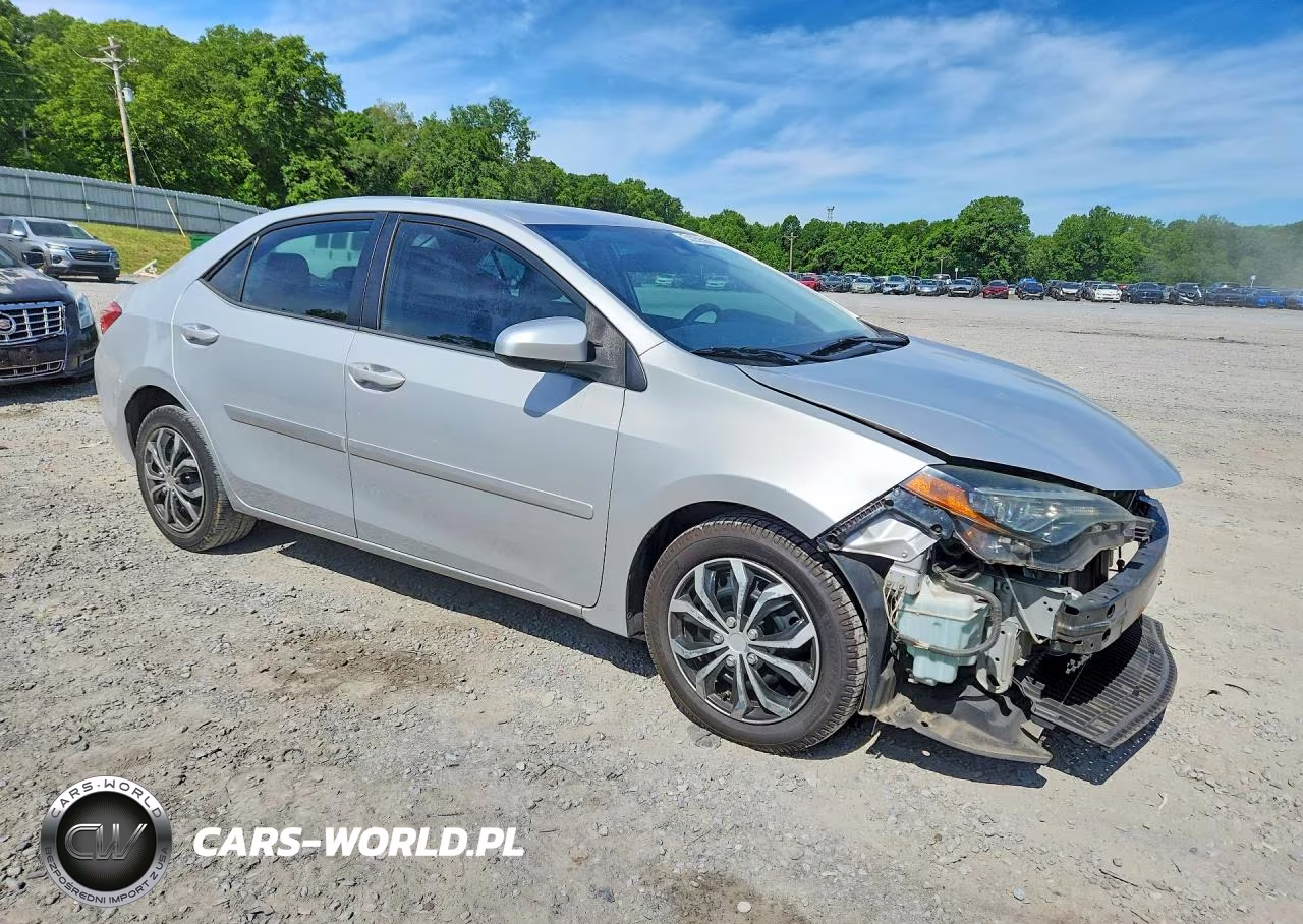 2018 Toyota Corolla Le VIN:2T1BURHE8JC099661 - 4