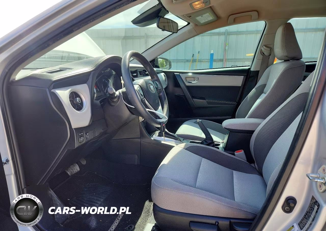 2018 Toyota Corolla Le VIN:2T1BURHE8JC099661 - 7