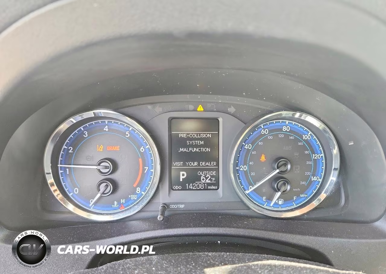 2018 Toyota Corolla Le VIN:2T1BURHE8JC099661 - 9