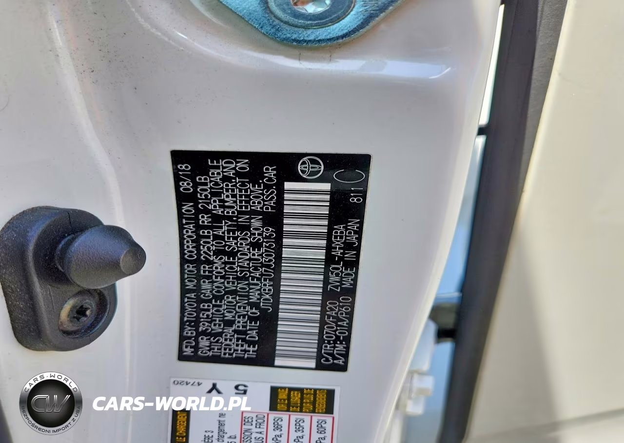 2018 Toyota Prius Two VIN:JTDKBRFU7J3073139 - 12