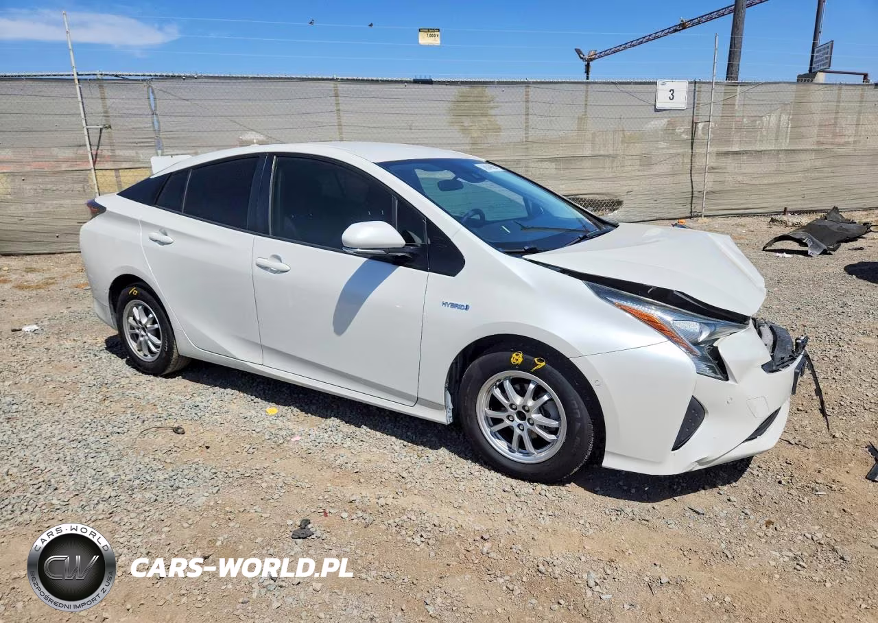 2018 Toyota Prius Two VIN:JTDKBRFU7J3073139 - 4