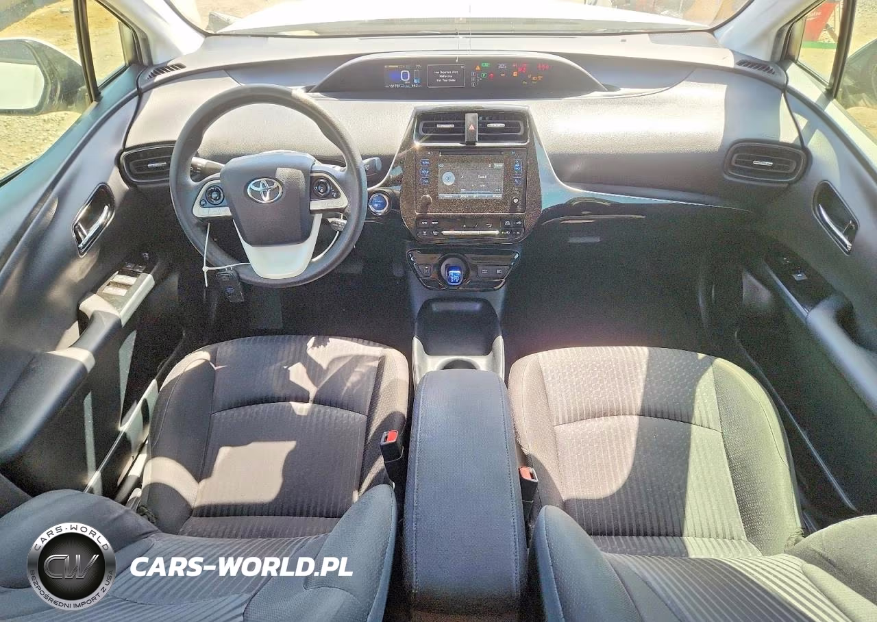 2018 Toyota Prius Two VIN:JTDKBRFU7J3073139 - 8