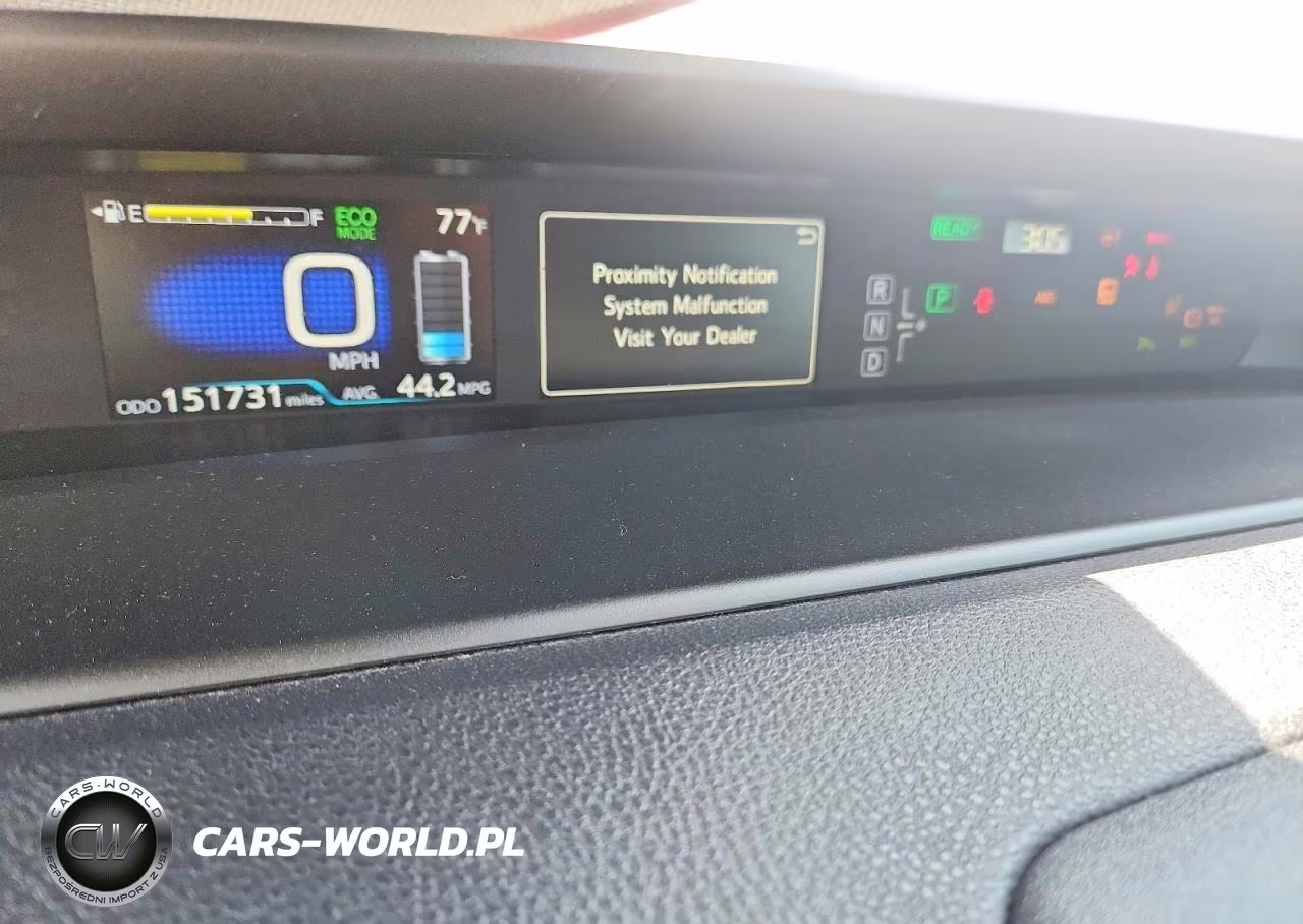 2018 Toyota Prius Two VIN:JTDKBRFU7J3073139 - 9