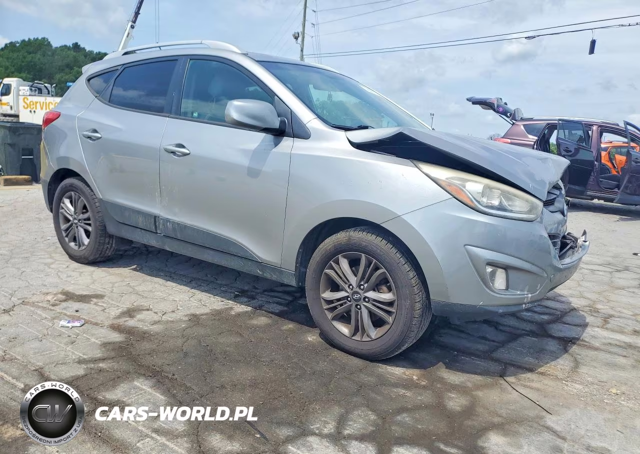 2015 Hyundai Tucson Se VIN:KM8JU3AG1FU012807 - 4