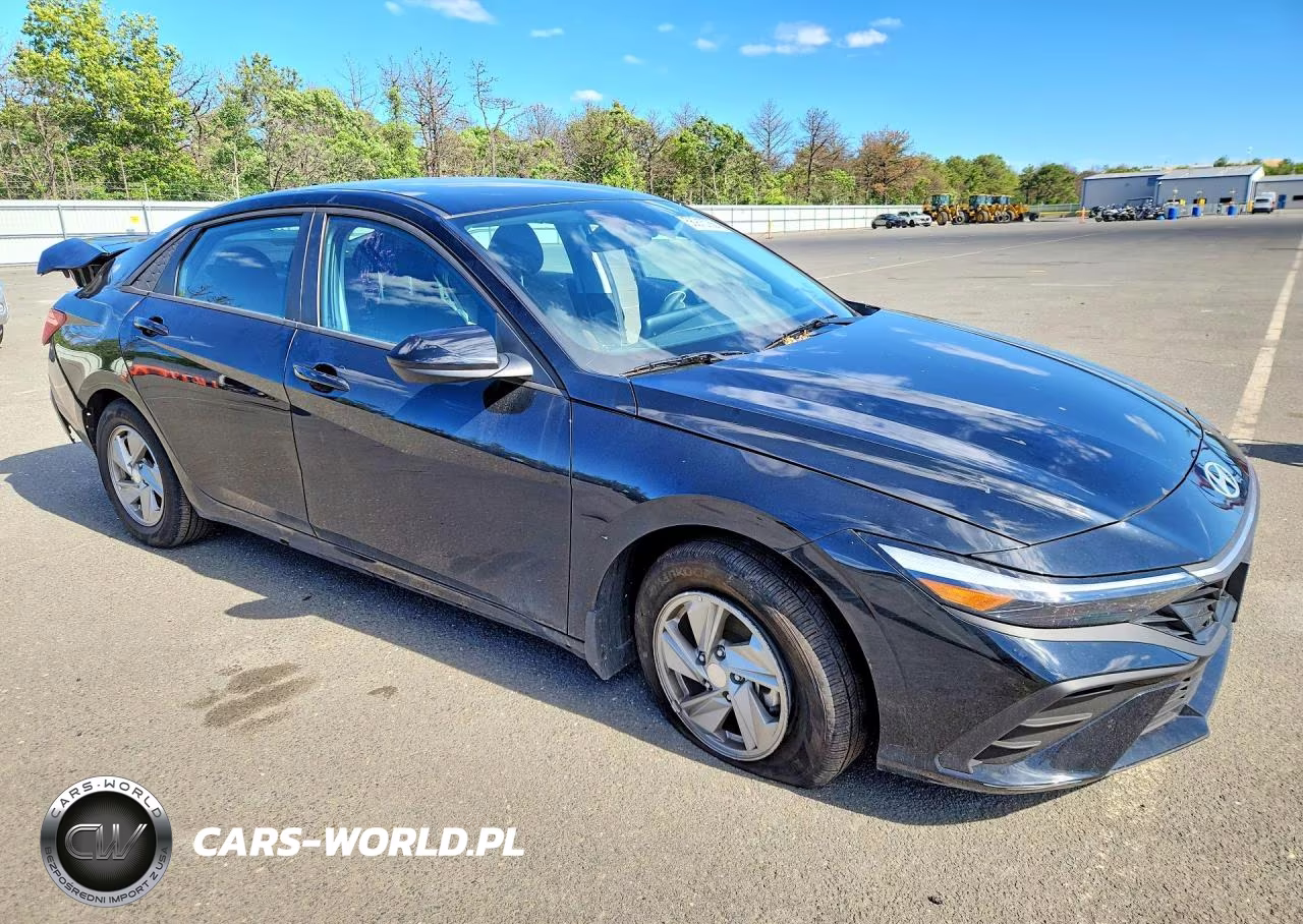 2026 Hyundai Elantra Se VIN:KMHLL4DG1TU110339 - 4