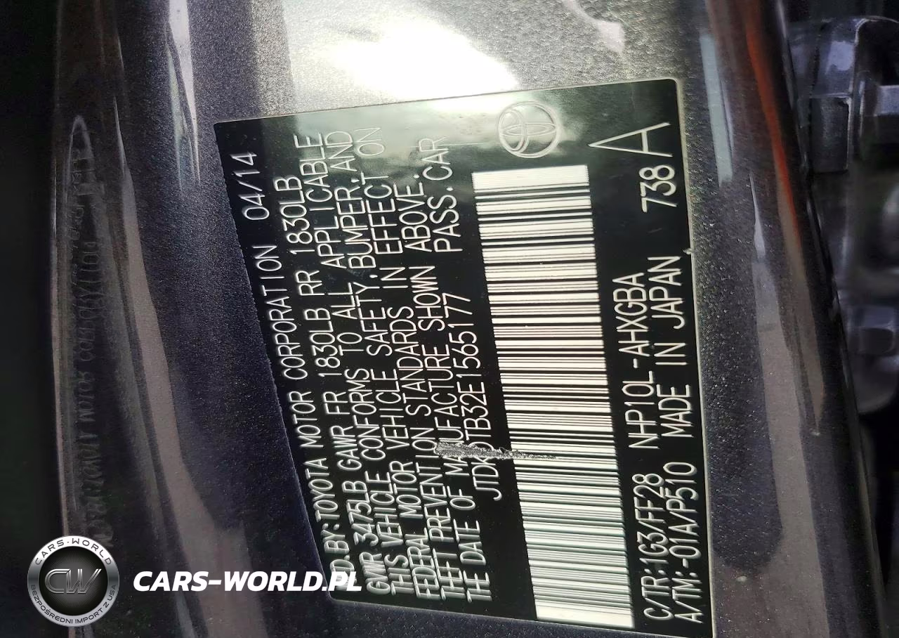 2014 Toyota Prius C Three VIN:JTDKDTB32E1565177 - 12