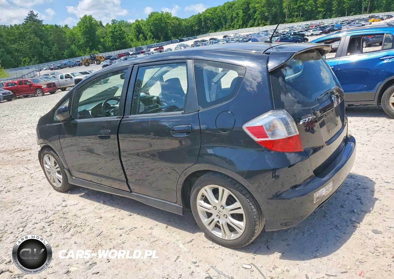 2011 Honda Fit Sport VIN:JHMGE8H58BC026506 - 2