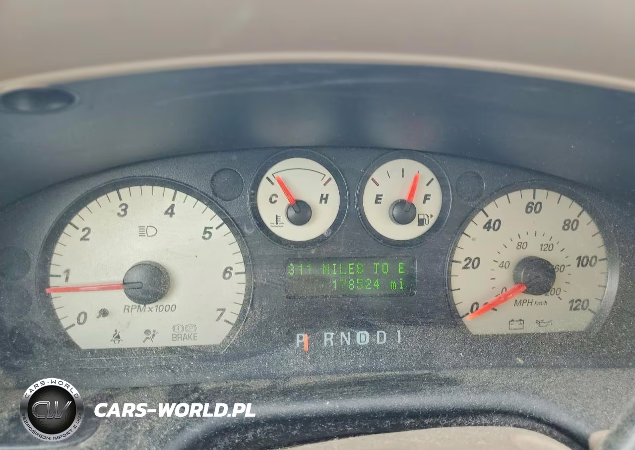 2005 Mercury Sable Gs VIN:1MEFM502X5A625471 - 9