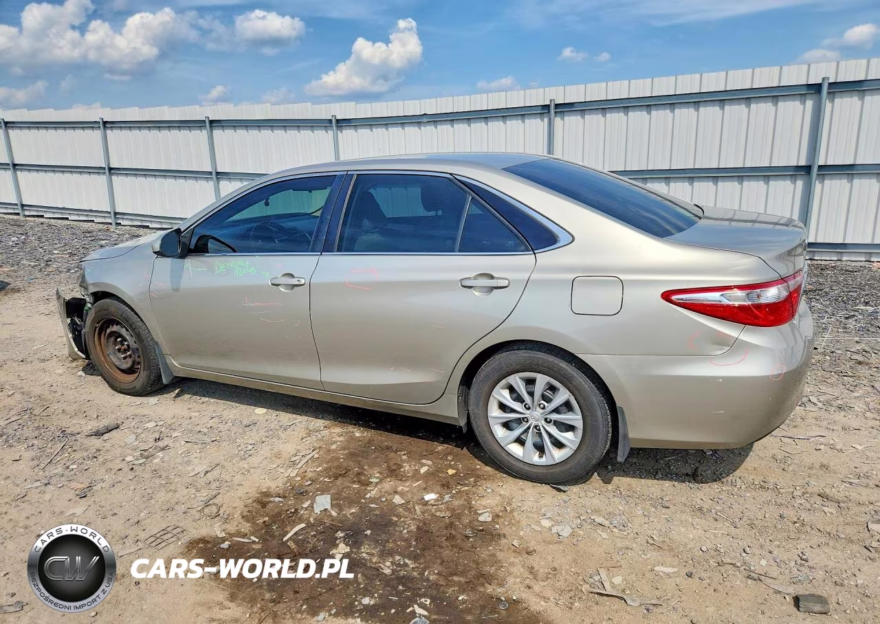 2016 Toyota Camry Le VIN:4T4BF1FK0GR545559 - 2