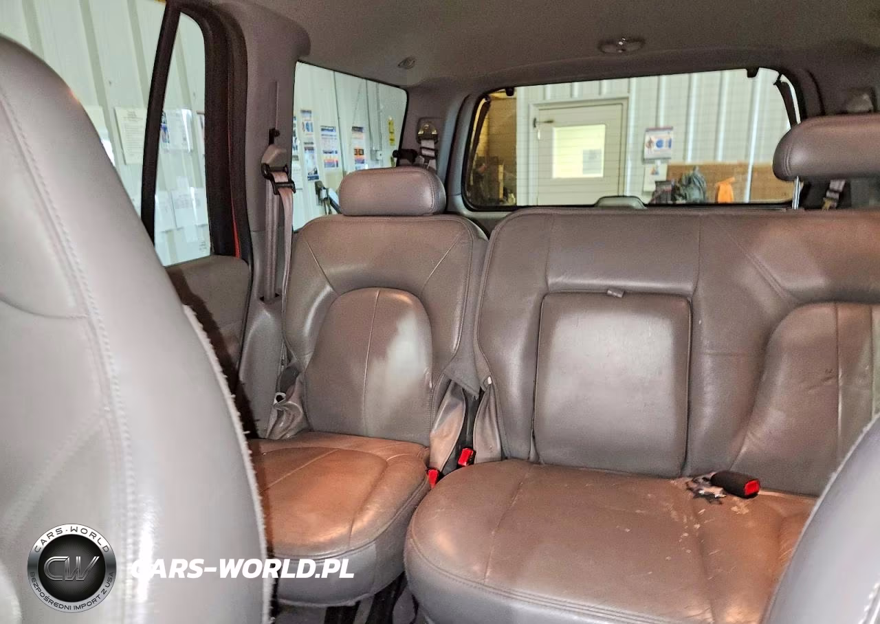 2002 Ford Expedition Eddie Bauer VIN:1FMPU18L62LA00184 - 10