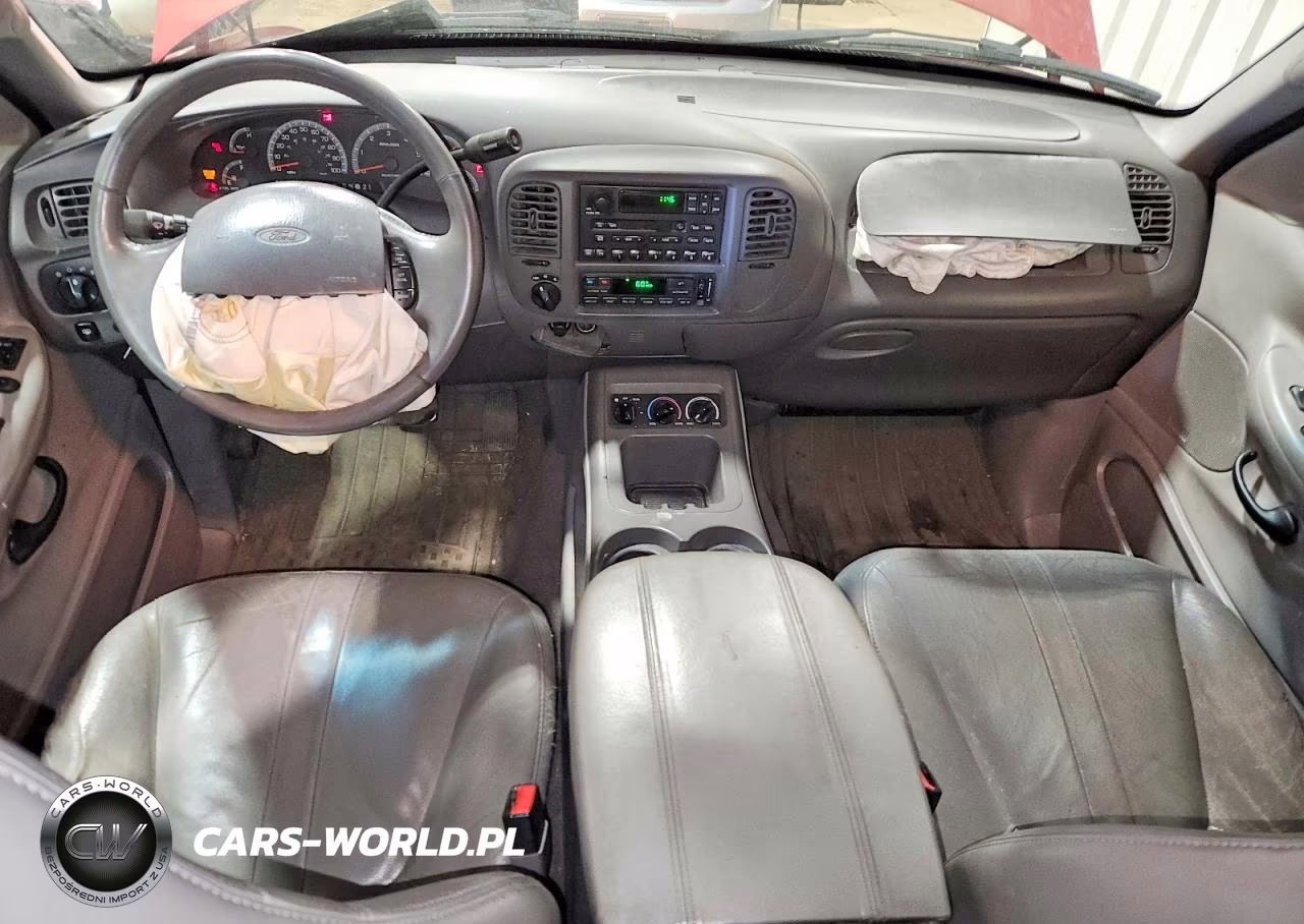 2002 Ford Expedition Eddie Bauer VIN:1FMPU18L62LA00184 - 8