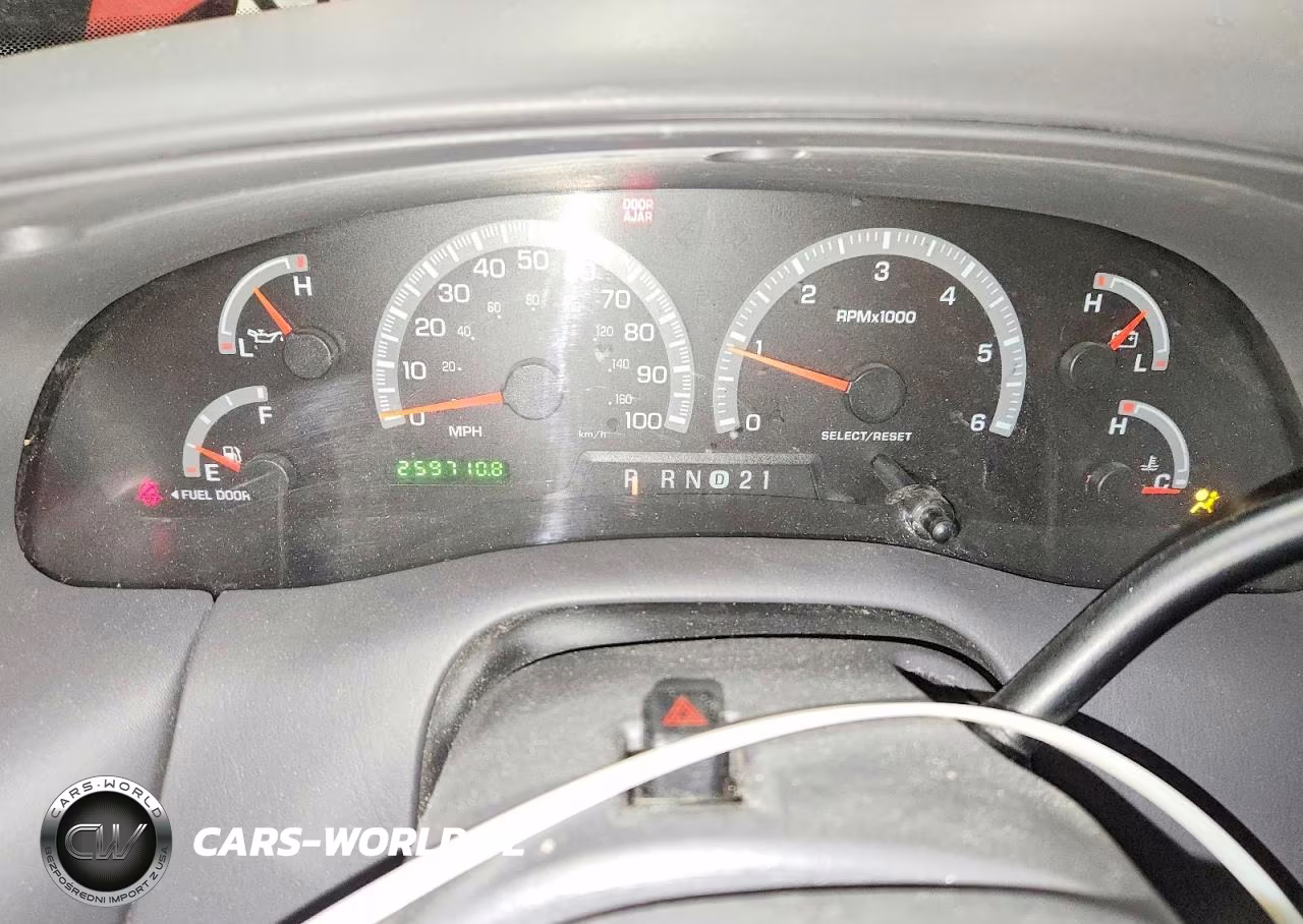 2002 Ford Expedition Eddie Bauer VIN:1FMPU18L62LA00184 - 9