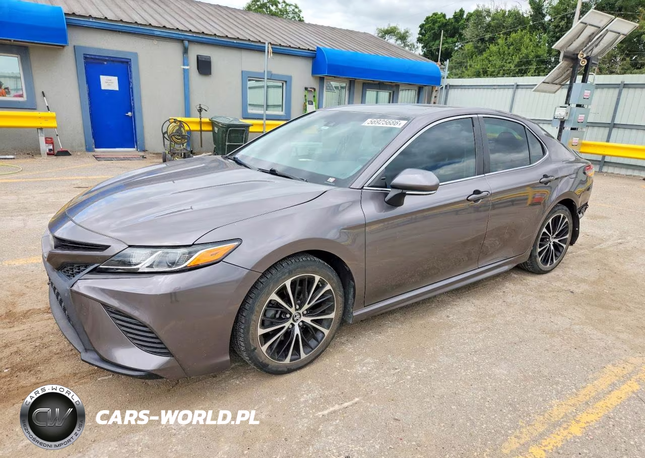 2018 Toyota Camry Se – zdjęcie 1 z 12