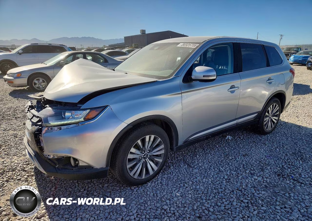 2020 Mitsubishi Outlander Se – zdjęcie 1 z 12