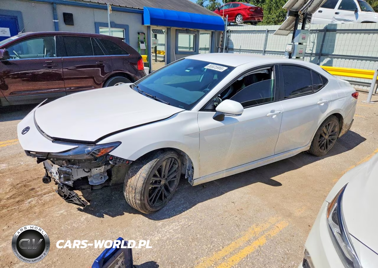 2025 Toyota Camry Se – zdjęcie 1 z 12