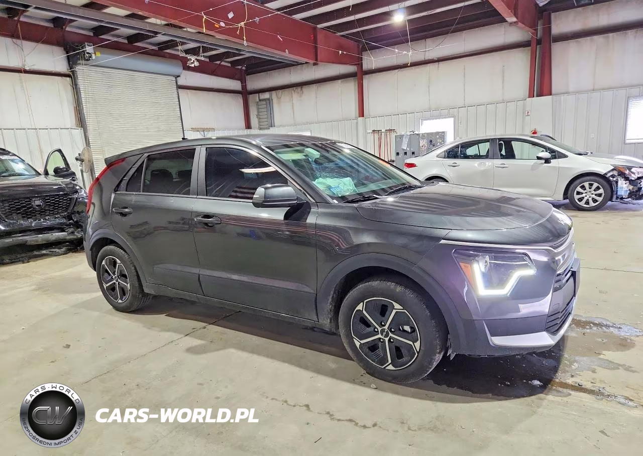 2026 Kia Niro Lx VIN:KNDCP3LE1T5329122 - 4