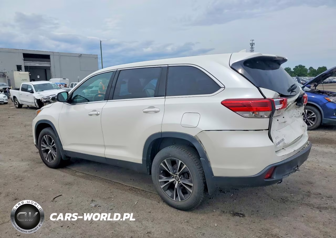 2019 Toyota Highlander Le Plus VIN:5TDBZRFH0KS733472 - 2