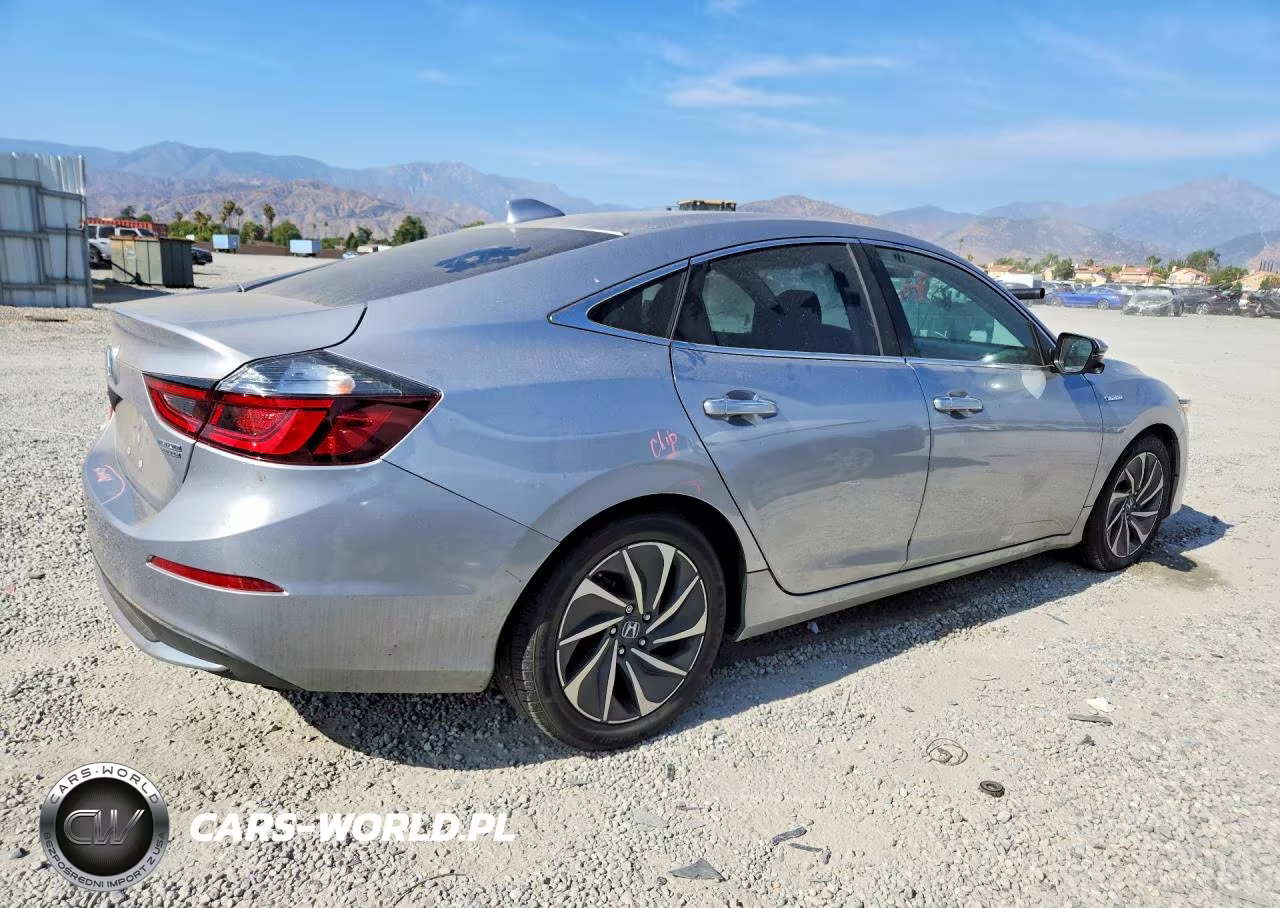 2020 Honda Insight Touring VIN:19XZE4F95LE008158 - 3