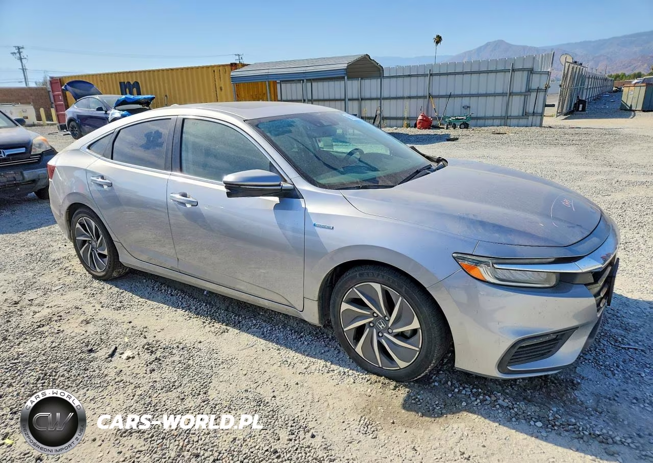 2020 Honda Insight Touring VIN:19XZE4F95LE008158 - 4