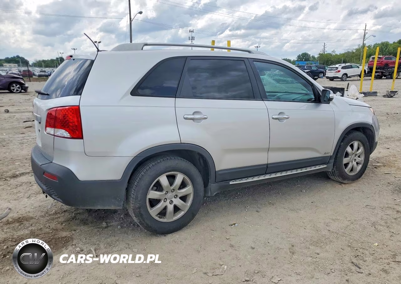 2012 Kia Sorento Lx VIN:5XYKTDA28CG296682 - 3