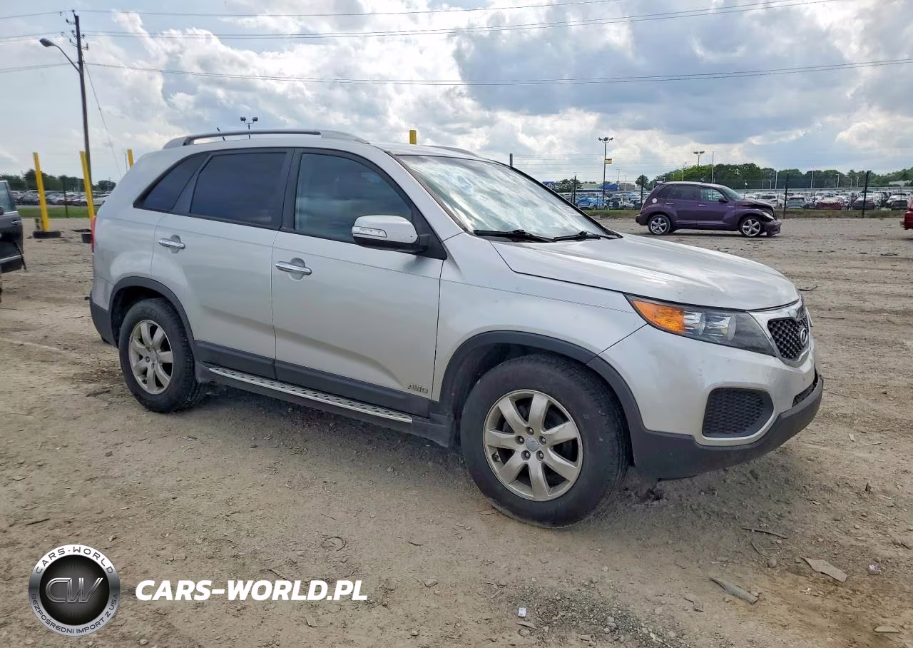 2012 Kia Sorento Lx VIN:5XYKTDA28CG296682 - 4